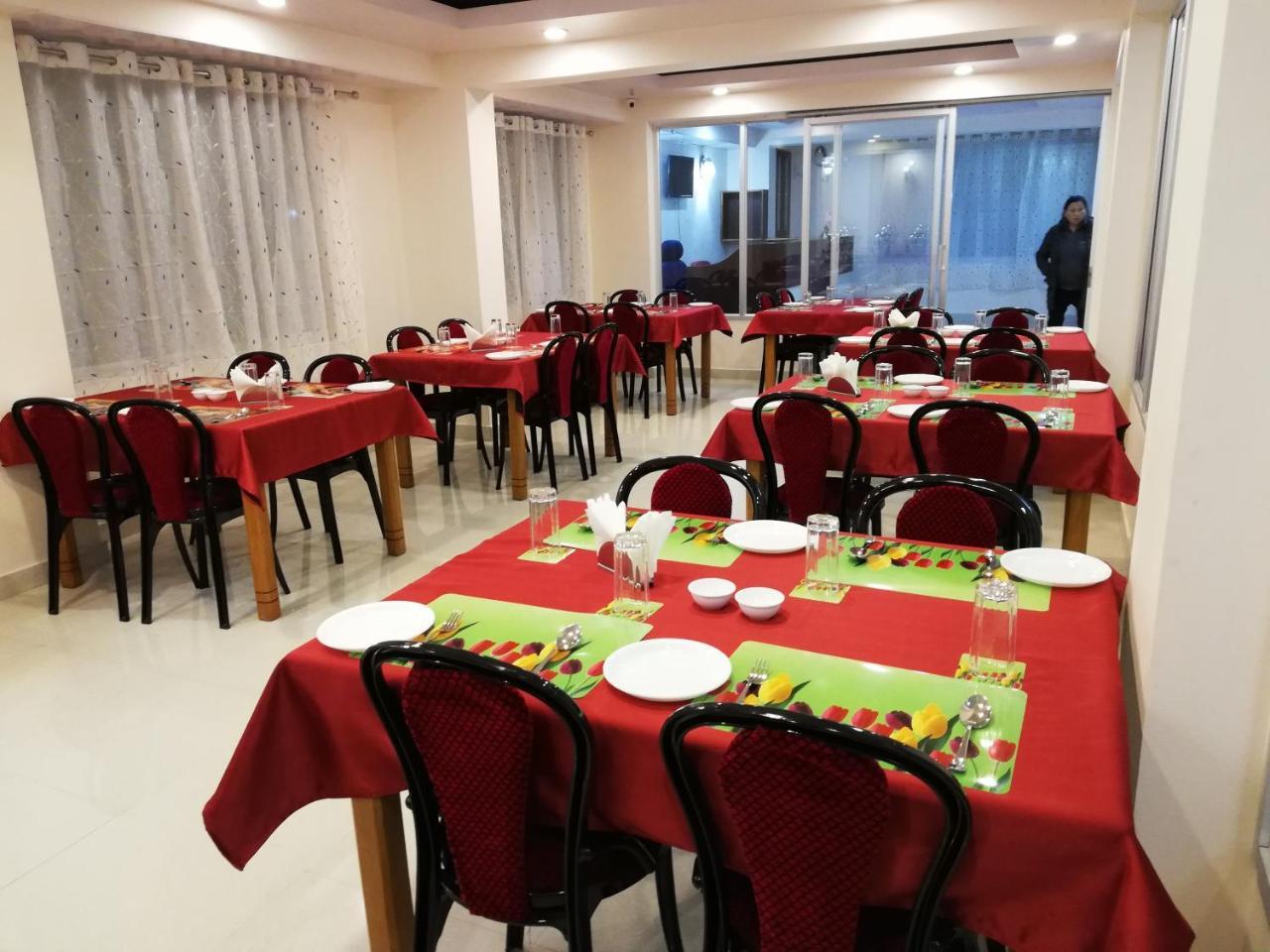 Hotel Juniper Дарджилинг Екстериор снимка